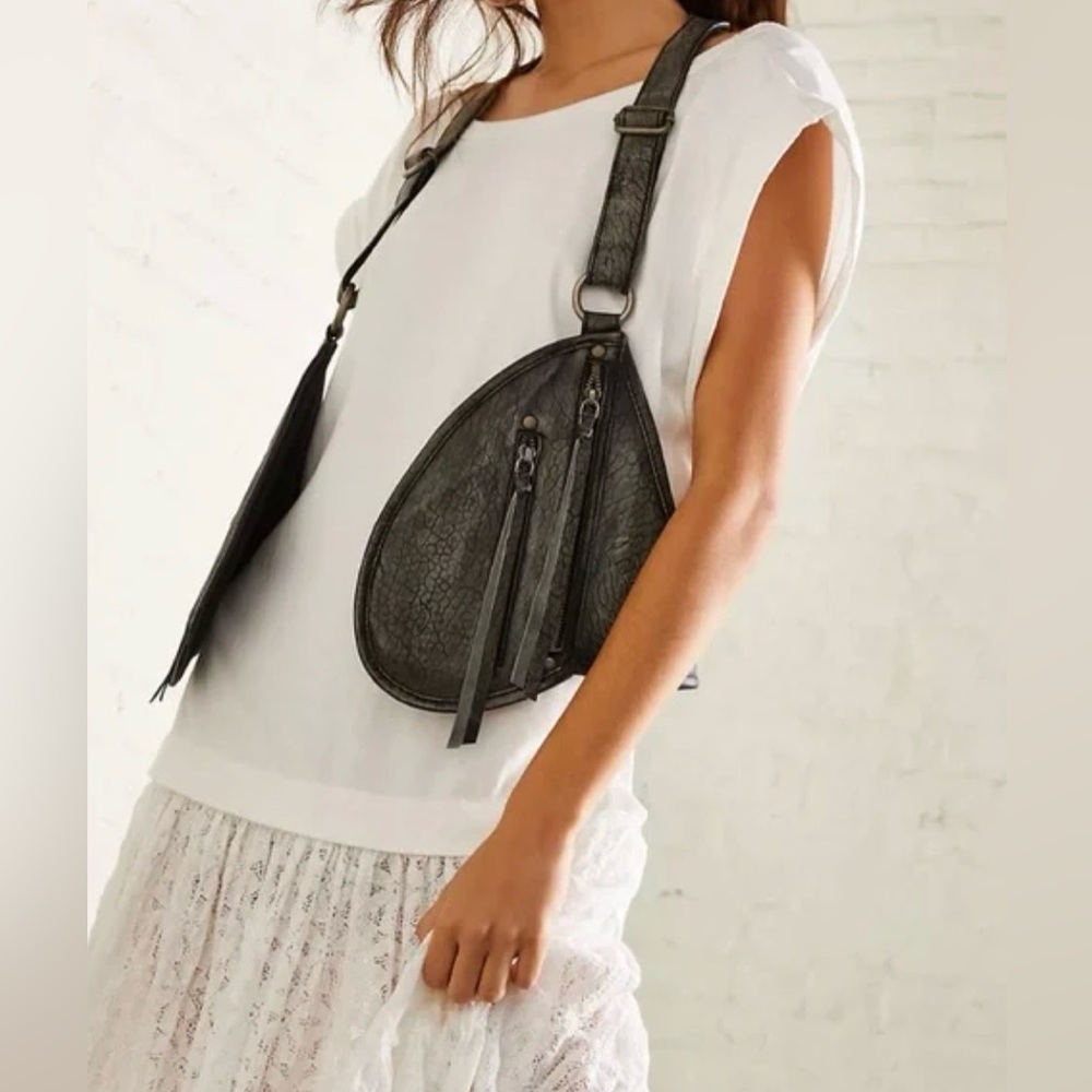 NWT $100  Free People Harness bag- adjustable straps, 4 zip-secured pockets. - Picture 2 of 9